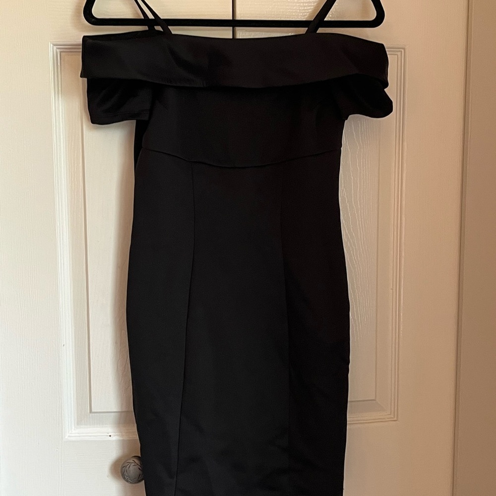 Black Off-Shoulder Sheath Dress for Cocktail